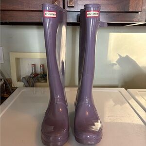 Hunter Glossy Lavender Boots Size 9
